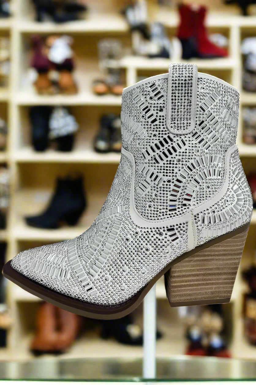 RHINESTONE WESTERN BOOTS elegantbunny
