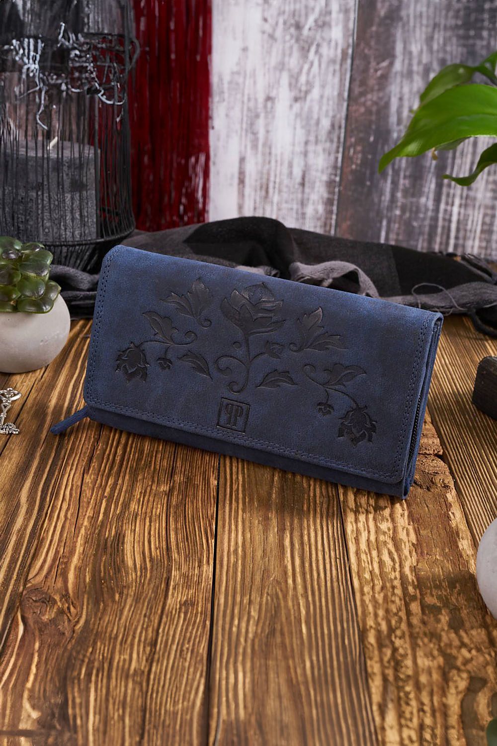 Vintage Style Embossed RFID Wallet